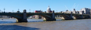 Puente Southwark, Londres