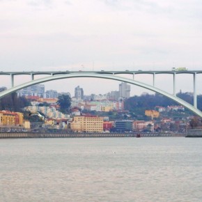 Puente de Arrábida Oporto