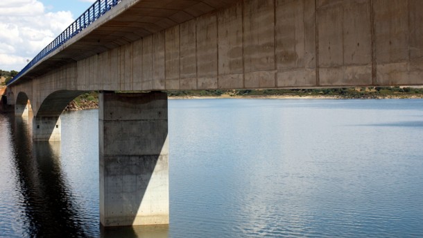 Puente de Manzanal